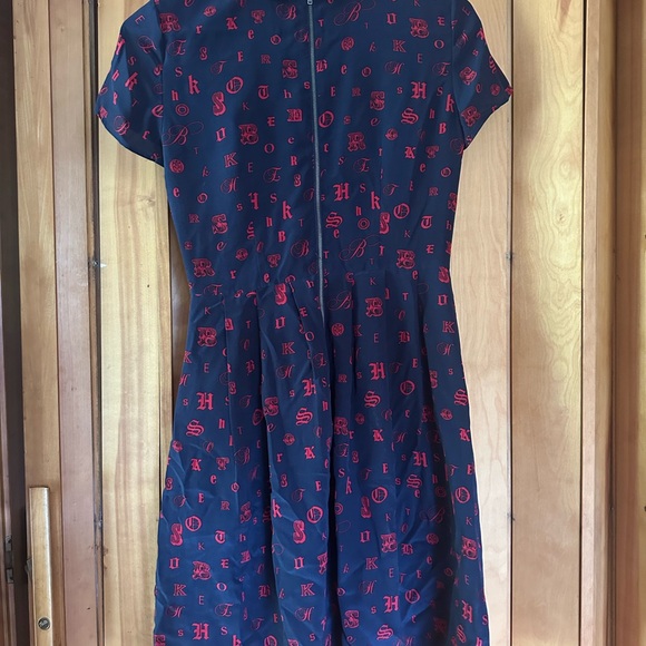 Brooks Brothers Red Fleece 100% Silk Women’s Sz 0 Novelty Print Letters Dress! - Picture 5 of 16
